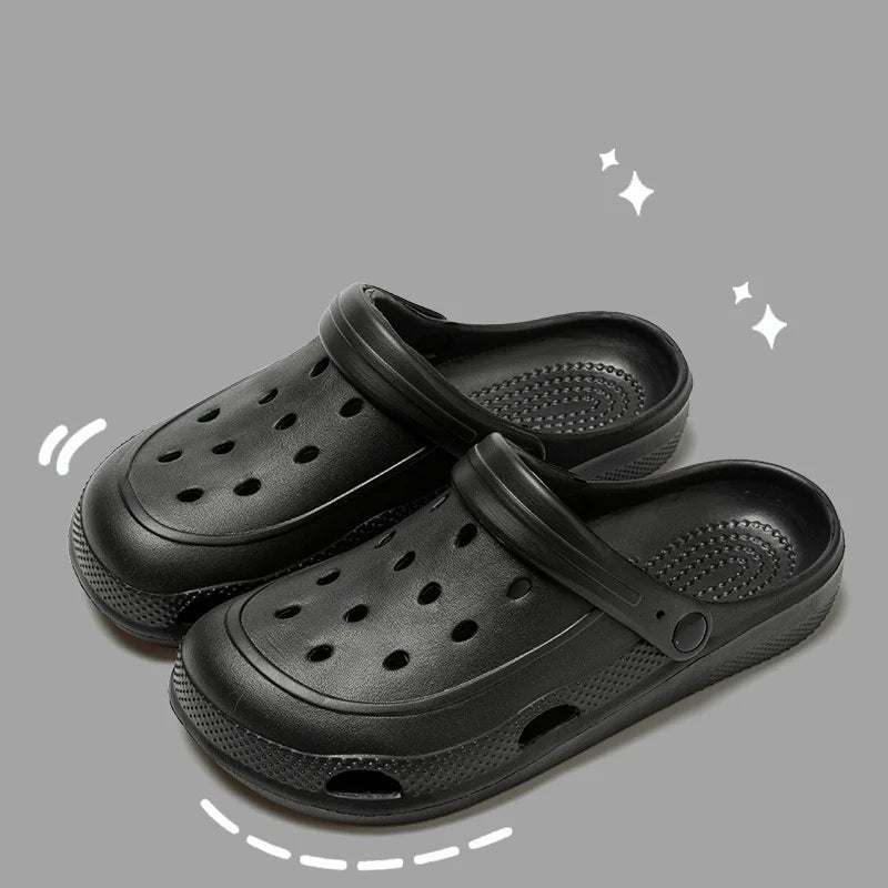 CROCS
décontractées, antidérapantes FEMME