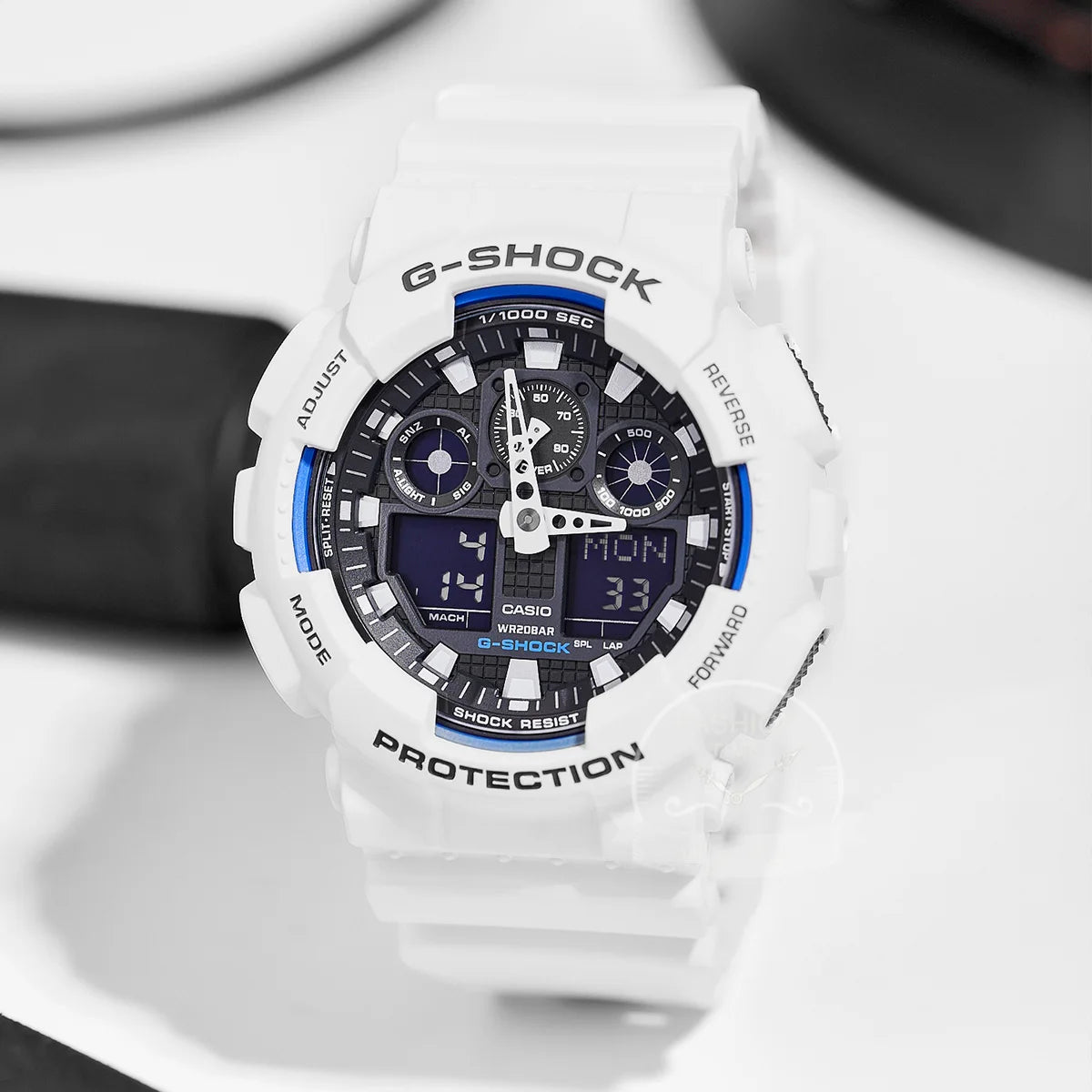 Montres Casio G-SHOCK GA-100B-7A multi-fonctionnelles