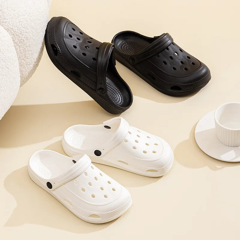 CROCS
décontractées, antidérapantes FEMME