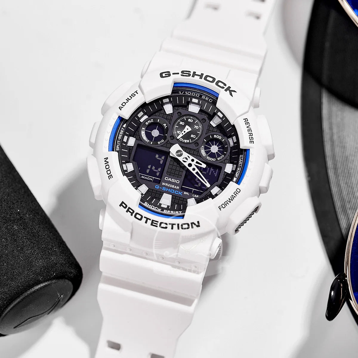 Montres Casio G-SHOCK GA-100B-7A multi-fonctionnelles