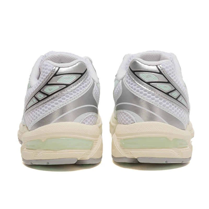 Chaussures BLANCHES de sport Asics pour femmes Gel-1130