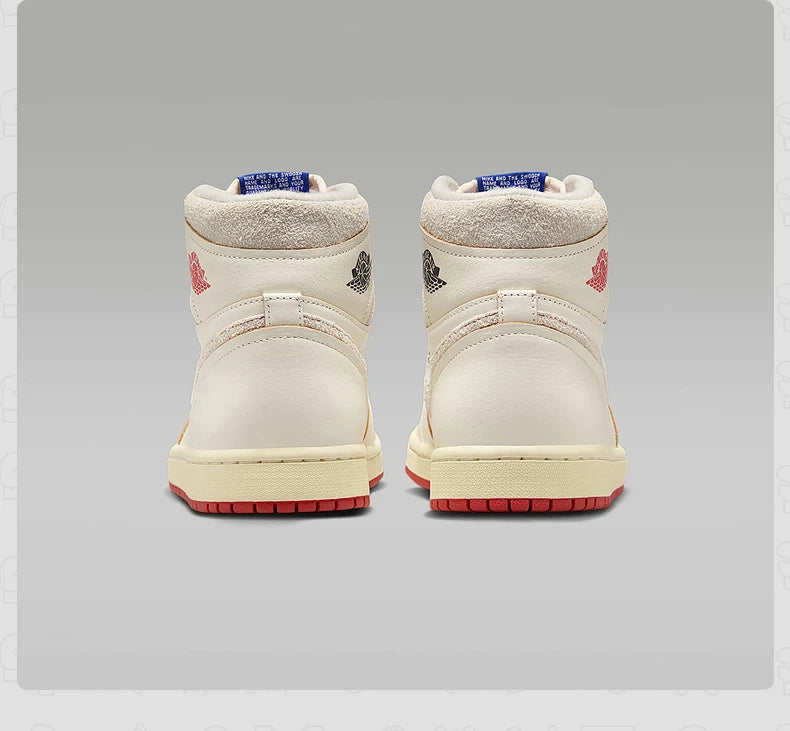 Chaussures BEIGE pour femmes Nike Air Jordan 1 High OG