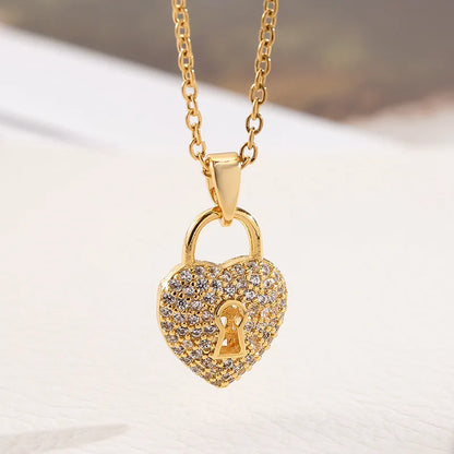 Collier pour filles avec pendentif en forme de cœur-pêche