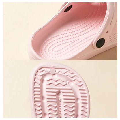 CROCS
 décontractées, antidérapantes FEMME