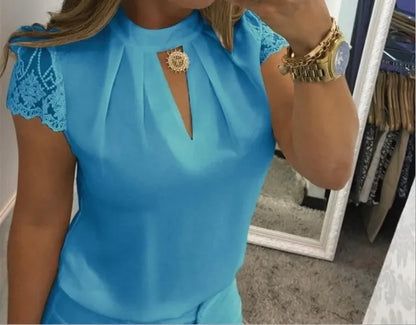 Chemises pour femmes col haut dos en V