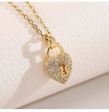 Collier pour filles avec pendentif en forme de cœur-pêche